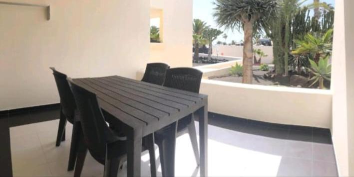 Suri Costa Teguise Appartement Buitenkant foto