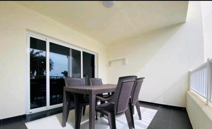 Suri Costa Teguise Appartement Buitenkant foto